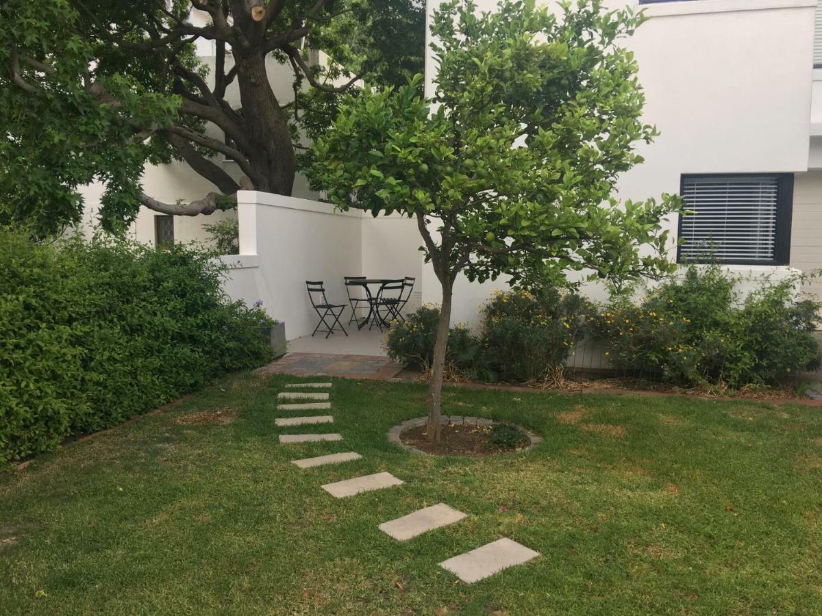 Table Mountain Guest Cottage With Private Garden Cidade Do Cabo Exterior foto